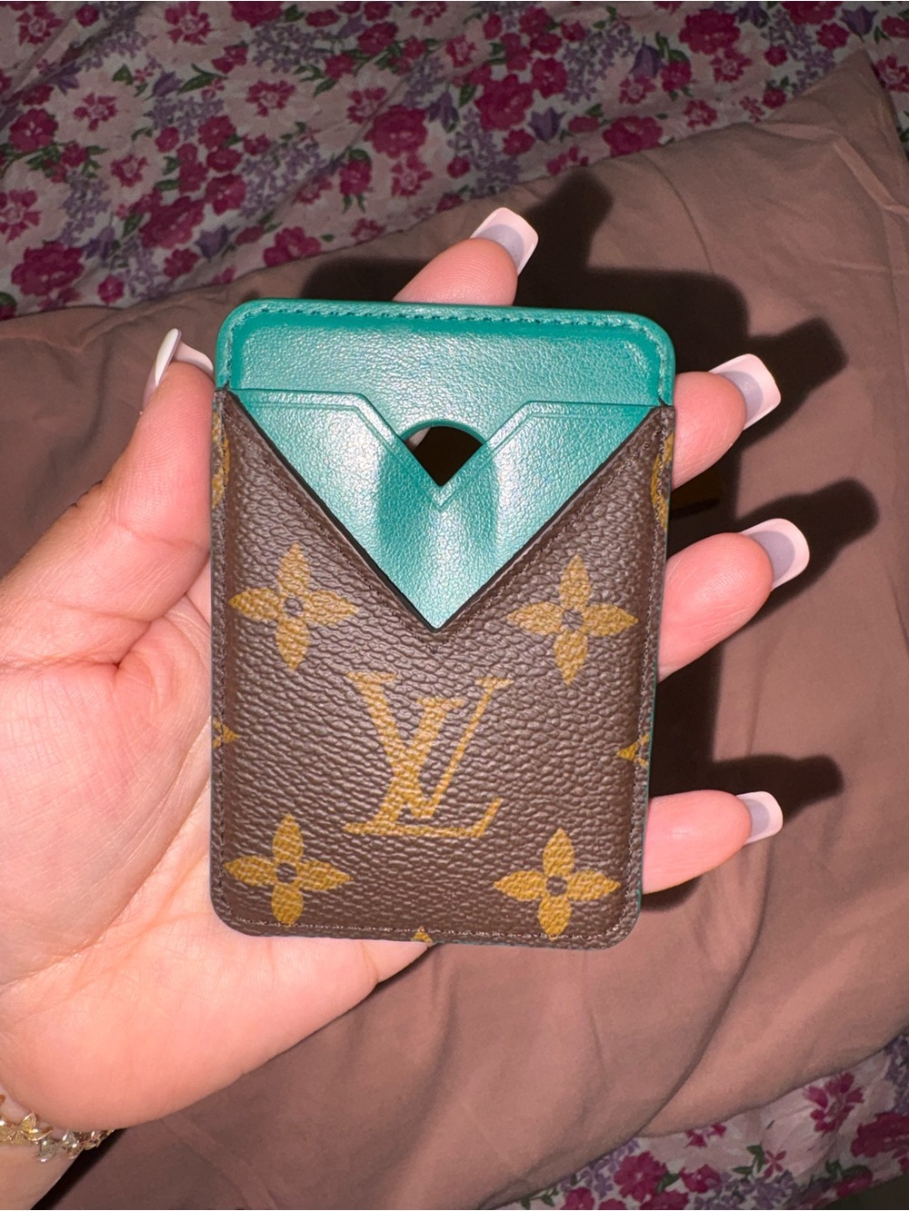 Louis vuitton magsafe card holder - Picture 4 of 11